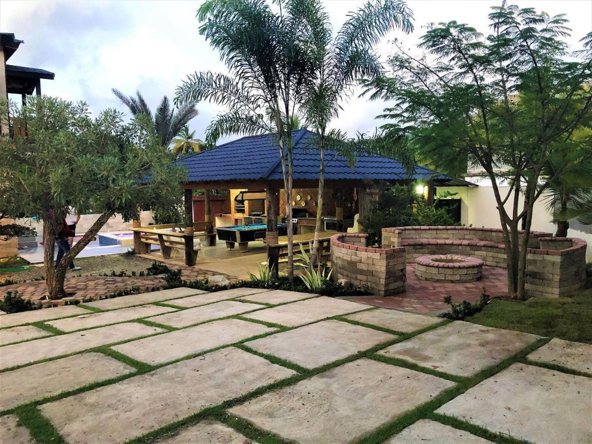 Villa Mi Patio By Hospedify - Hermosa Villa Con Mesa De Billar Y Rio Cristalino A 3 Min Un Pequeno Paraiso En Jarabacoa Kültér fotó